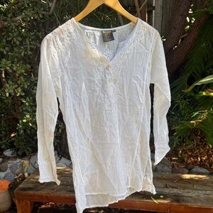 Vintage White Embroidered Blouse